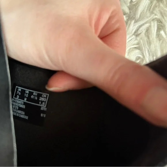 Sold - Picture 6 of 8